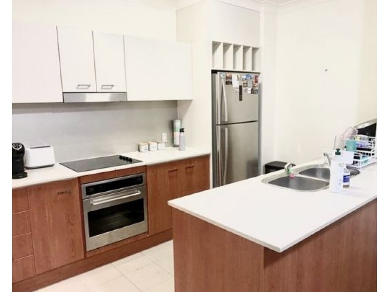 Unit 40 13 Bright Avenue, Labrador QLD 4215