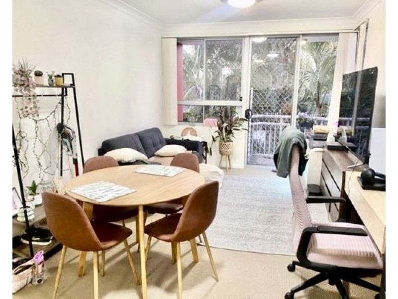 Unit 40 13 Bright Avenue, Labrador QLD 4215
