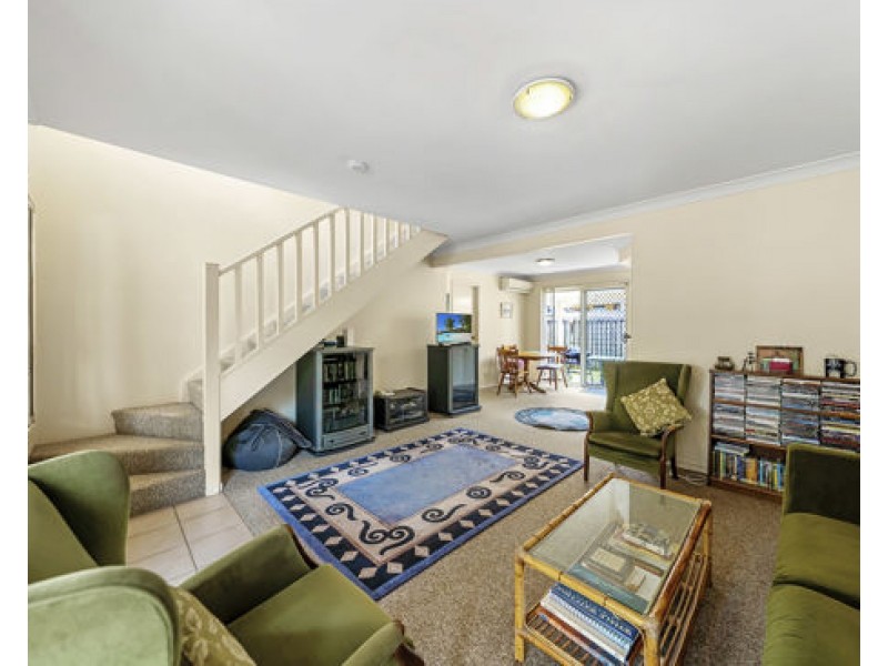 Unit24/1 Warbler Parade, Varsity Lakes QLD 4227