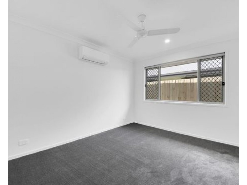 16 Bloomfield Street, Pallara QLD 4110