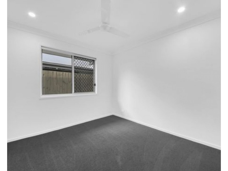 16 Bloomfield Street, Pallara QLD 4110