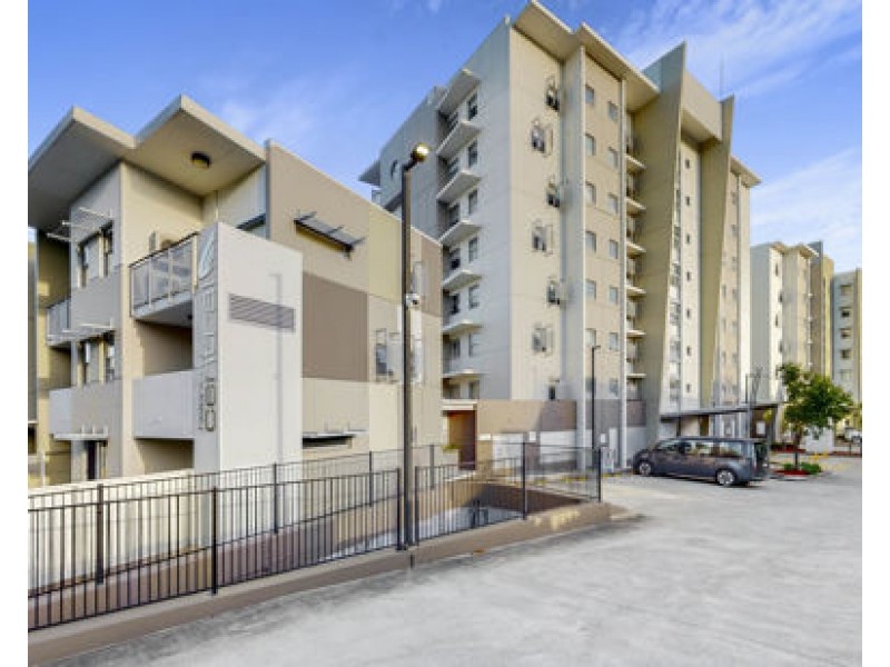 2104/111 Lindfield road, Helensvale QLD 4212