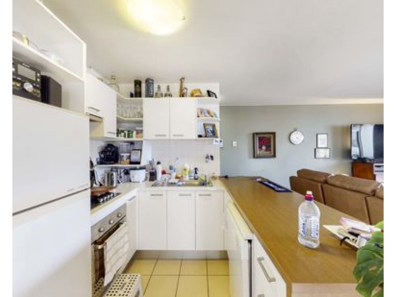 2104/111 Lindfield road, Helensvale QLD 4212