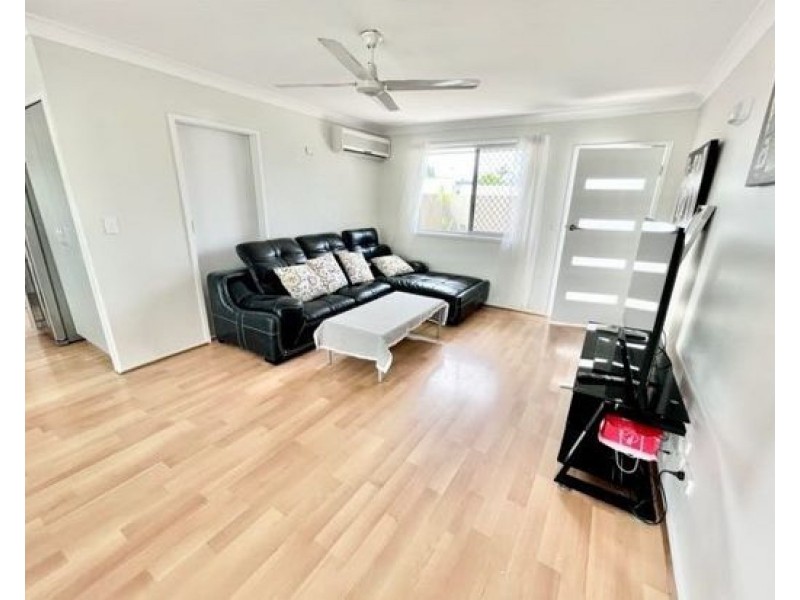 3 Pensacola Court, Broadbeach Waters QLD 4218