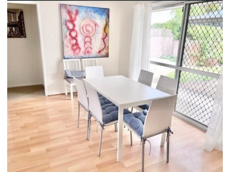 3 Pensacola Court, Broadbeach Waters QLD 4218