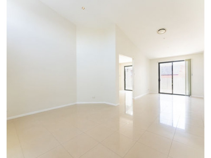 24 McRae Circuit, Pacific Pines QLD 4211