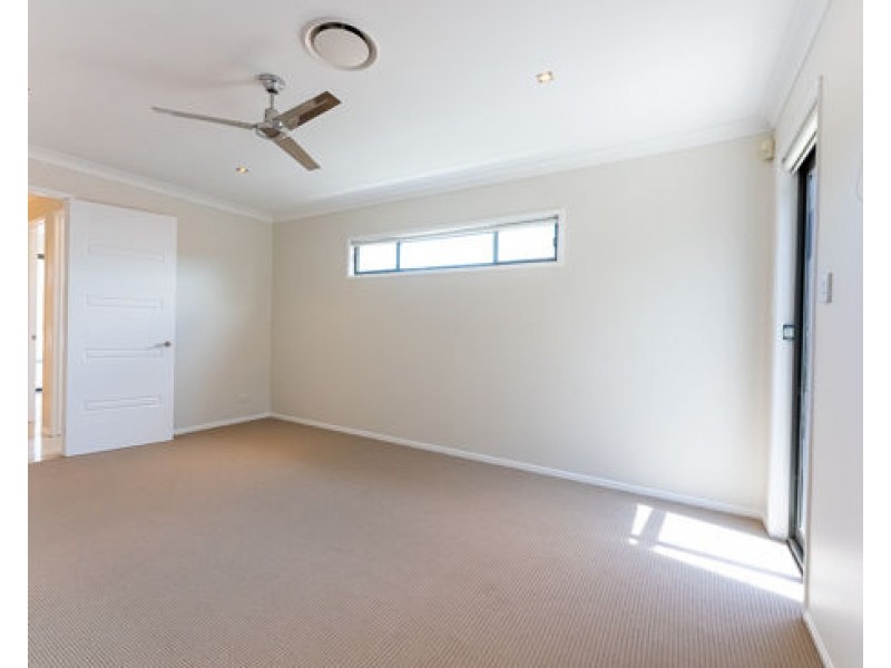 24 McRae Circuit, Pacific Pines QLD 4211