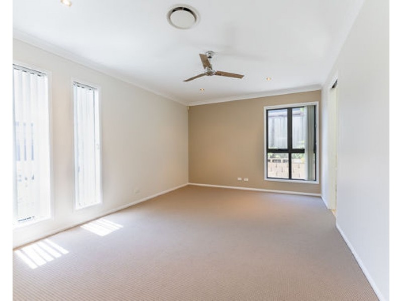 24 McRae Circuit, Pacific Pines QLD 4211