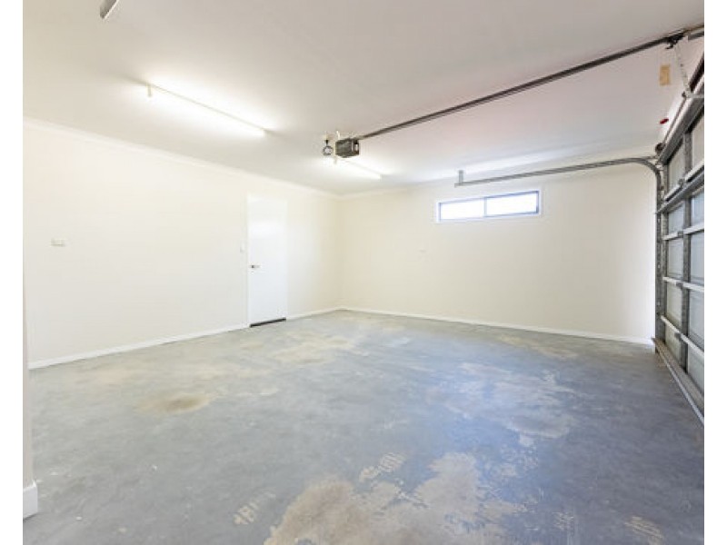 24 McRae Circuit, Pacific Pines QLD 4211