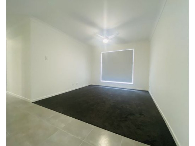 88 SHELDUCK PLACE, Calamvale QLD 4116