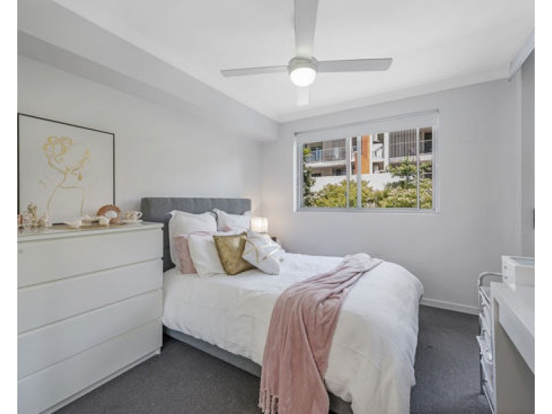 7B / 25-29 Regent Street, Woolloongabba QLD 4102