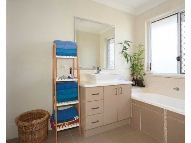 10 SILKYOAK STREET, Runcorn QLD 4113