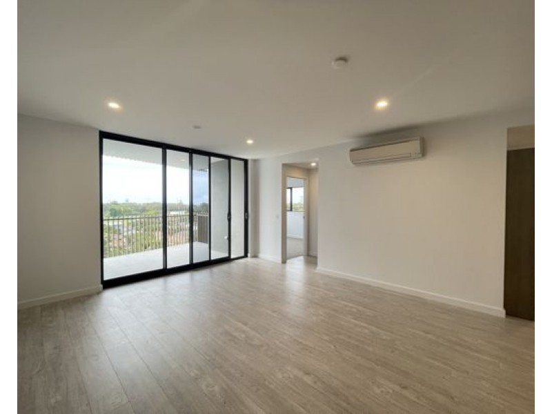 504/135 Eugaree Street, Southport QLD 4215