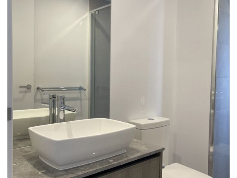 504/135 Eugaree Street, Southport QLD 4215