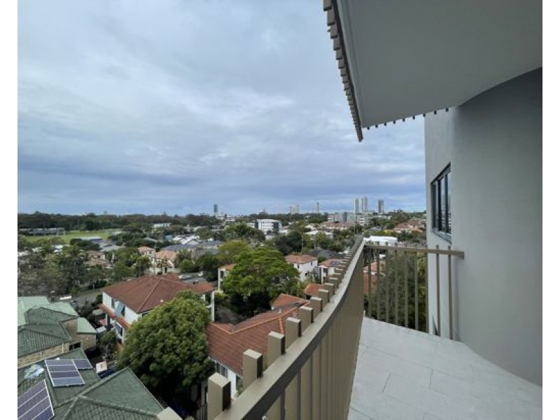 504/135 Eugaree Street, Southport QLD 4215