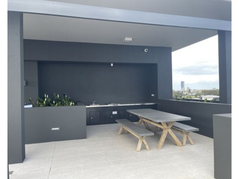 504/135 Eugaree Street, Southport QLD 4215