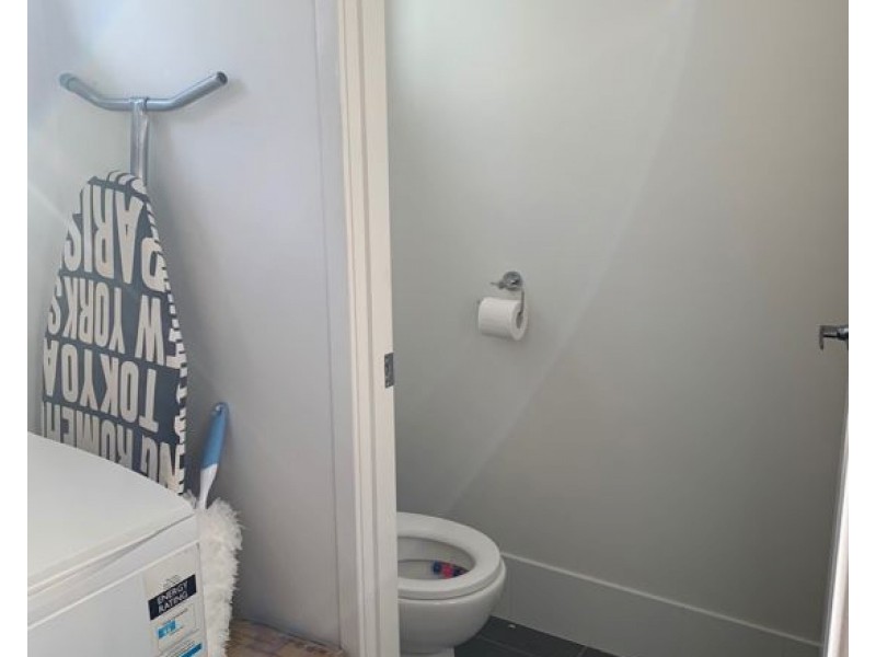 10 43 Brentford Road ( 41 James Edward street), Richlands QLD 4077