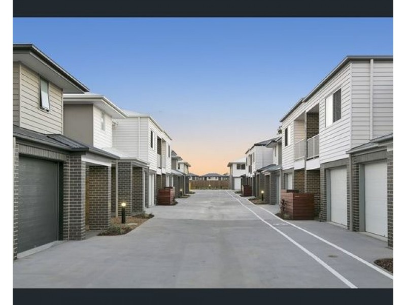 10 43 Brentford Road ( 41 James Edward street), Richlands QLD 4077