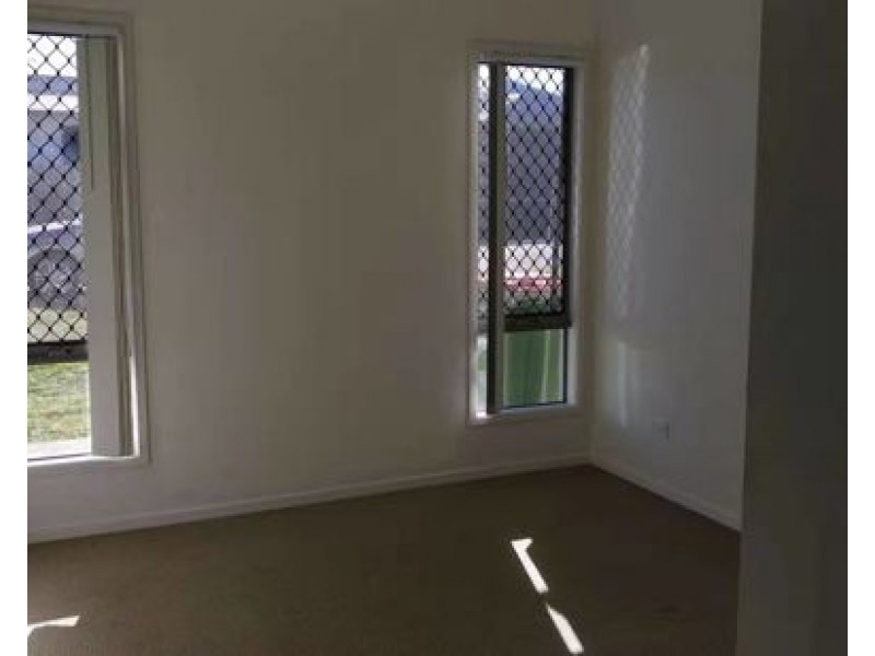 2/1 Koona Place, Hillcrest QLD 4118
