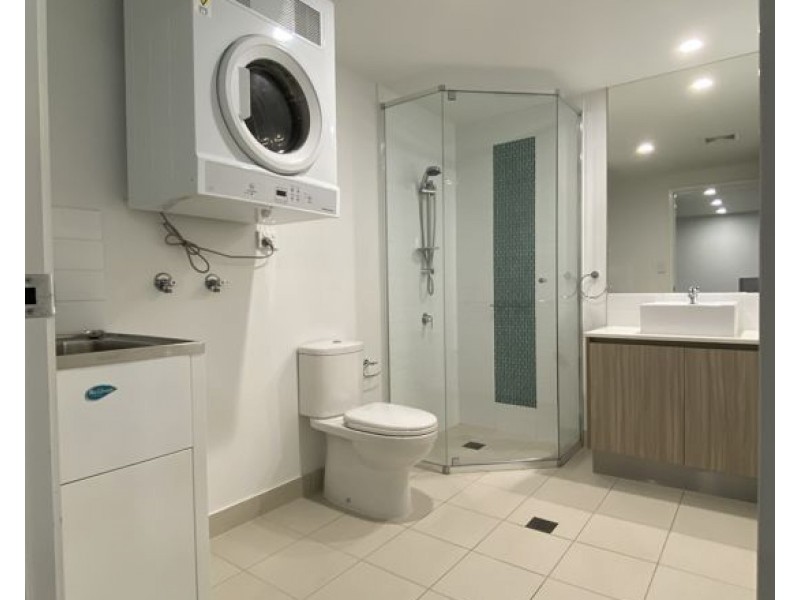 U1/42 Laver Drive, Robina QLD 4226