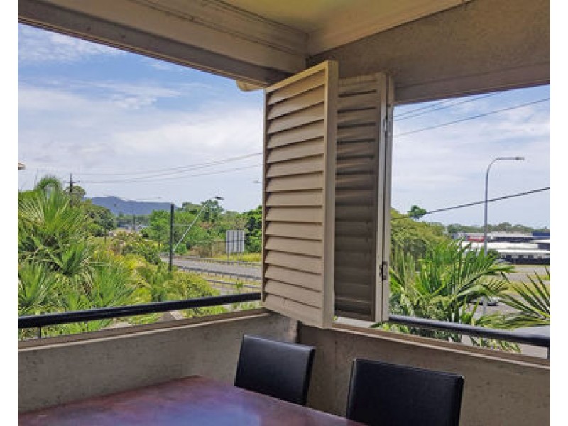 381 2-8 Rigg Street, Woree QLD 4868