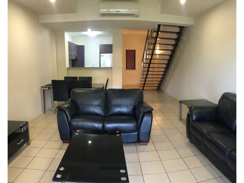 381 2-8 Rigg Street, Woree QLD 4868