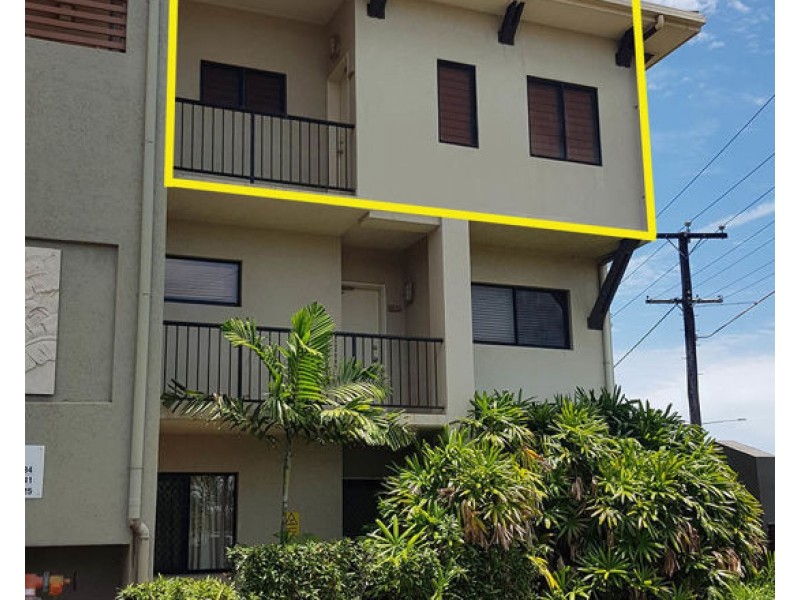 381 2-8 Rigg Street, Woree QLD 4868