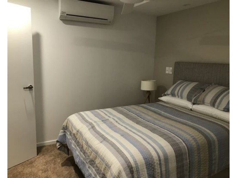 U3F/42 Laver Drive, Robina QLD 4226