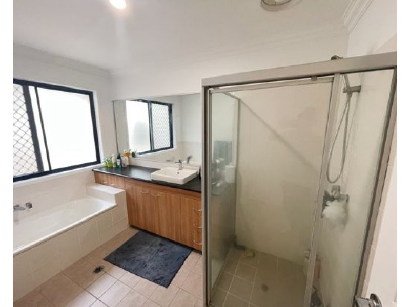 10 stratus place, Calamvale QLD 4116
