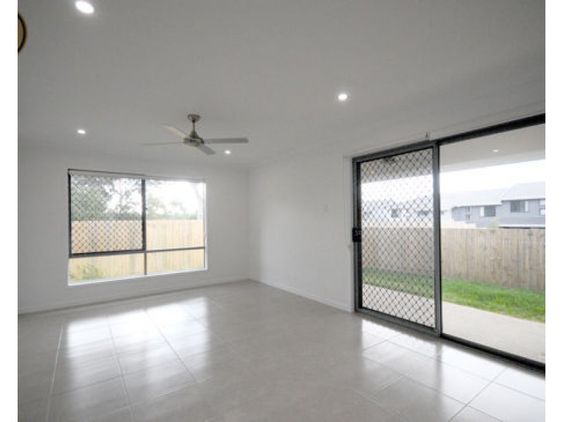 24 Avington St, Doolandella QLD 4077