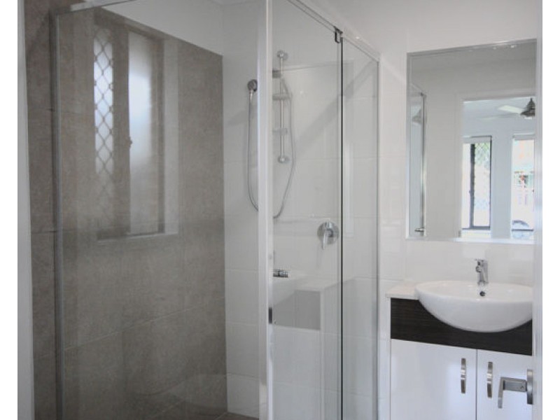 24 Avington St, Doolandella QLD 4077