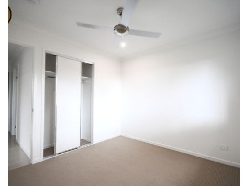 24 Avington St, Doolandella QLD 4077