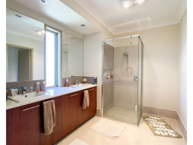 22 SEVERN STREET, Coomera QLD 4209