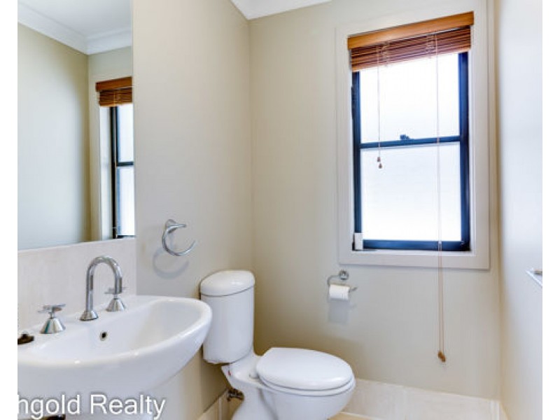 123 Didbrook ST, Robertson QLD 4109
