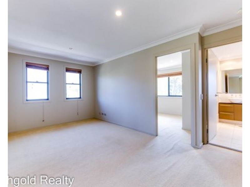 123 Didbrook ST, Robertson QLD 4109