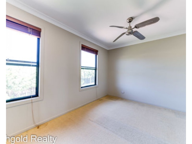 123 Didbrook ST, Robertson QLD 4109