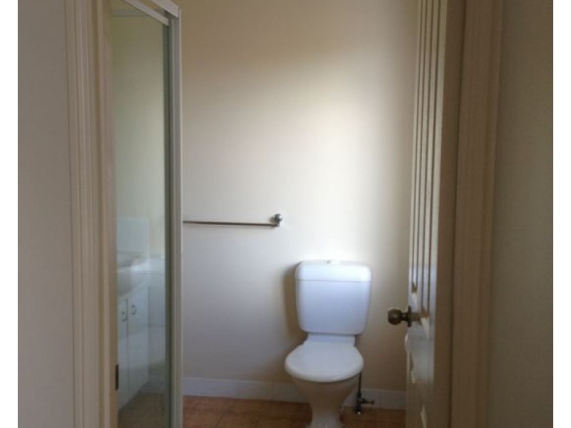 62 COORA ST, Wishart QLD 4122