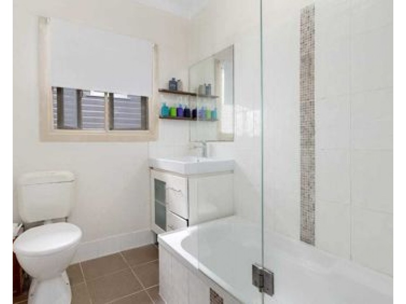 30 Kogarah ST, Tarragindi QLD 4121