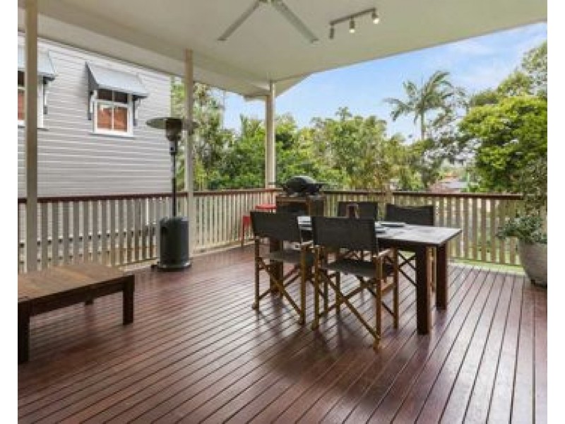 30 Kogarah ST, Tarragindi QLD 4121