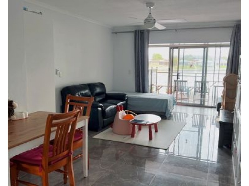 13 22 Barbet PL, Burleigh Waters QLD 4220