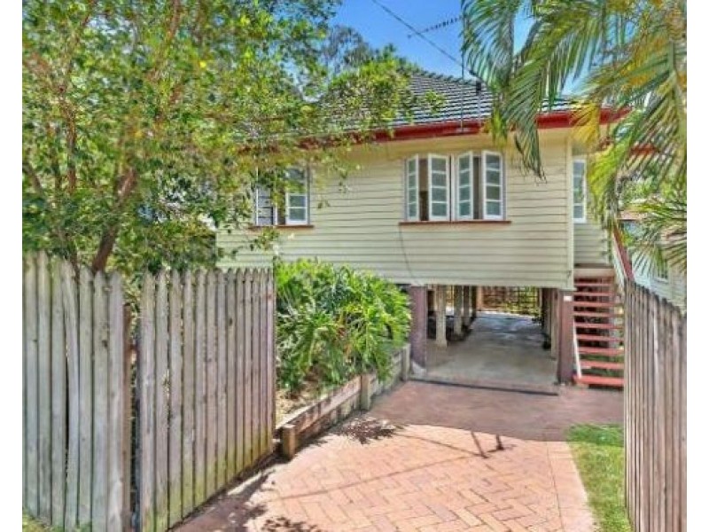 7 EQUINOX SREET, Taringa QLD 4068