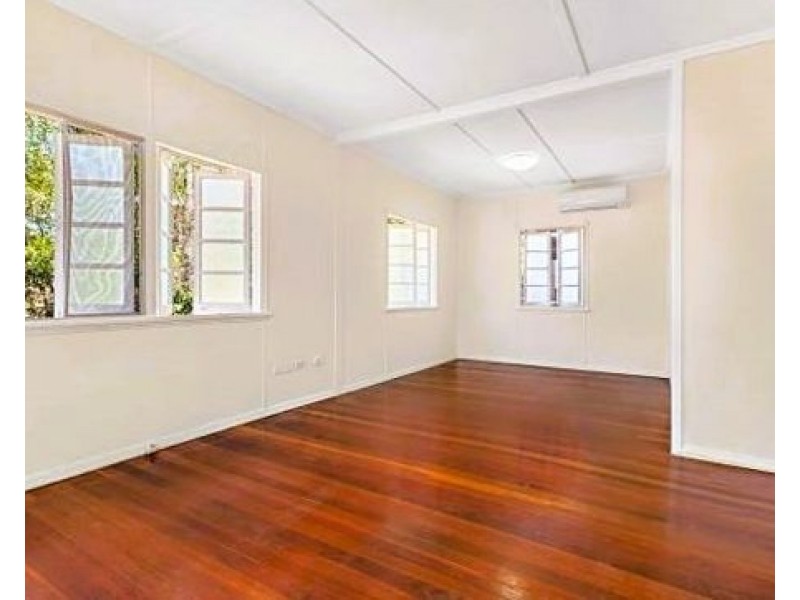 7 EQUINOX SREET, Taringa QLD 4068