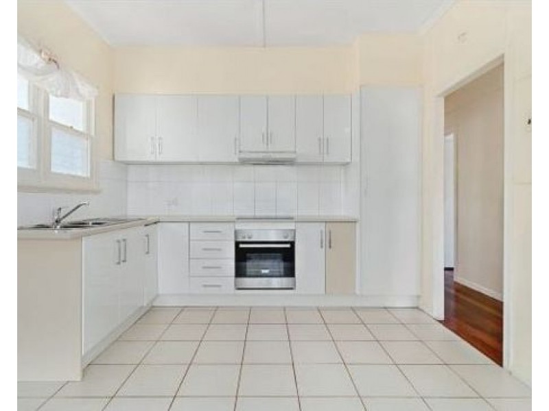 7 EQUINOX SREET, Taringa QLD 4068