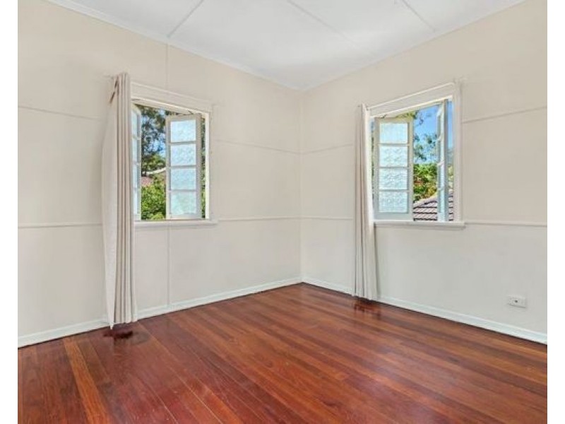 7 EQUINOX SREET, Taringa QLD 4068