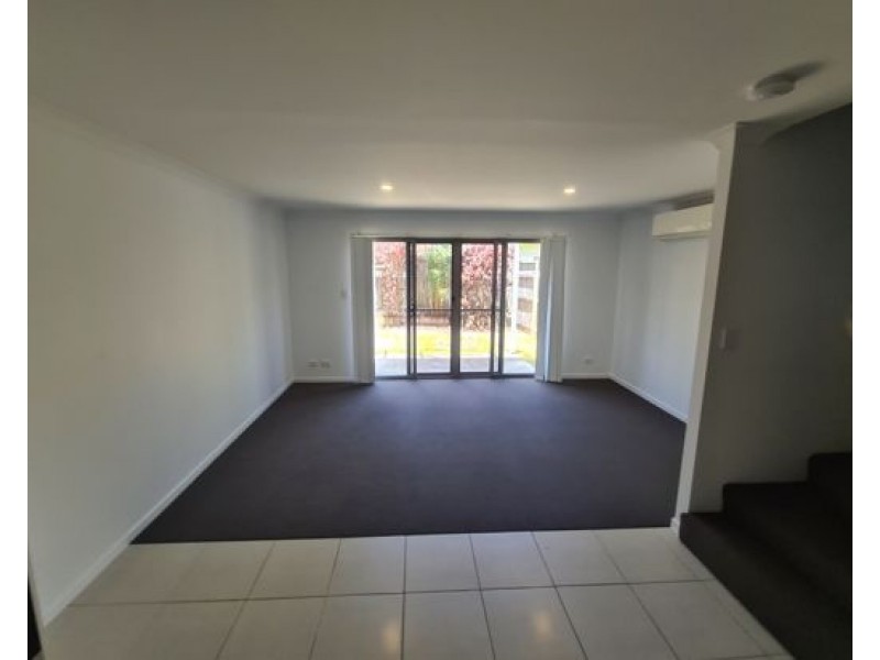 16/11 Thistledome Street, Morayfield QLD 4506