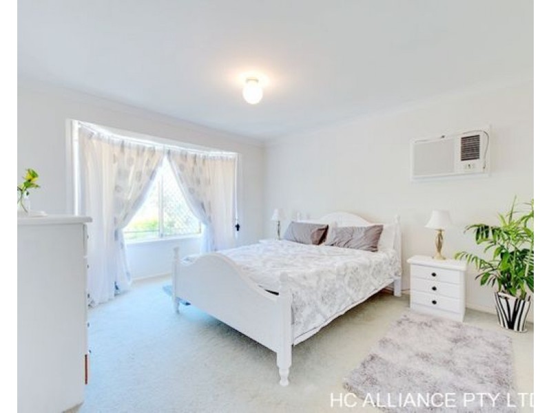 32 COLLINGROVE PLACE, Forest Lake QLD 4078