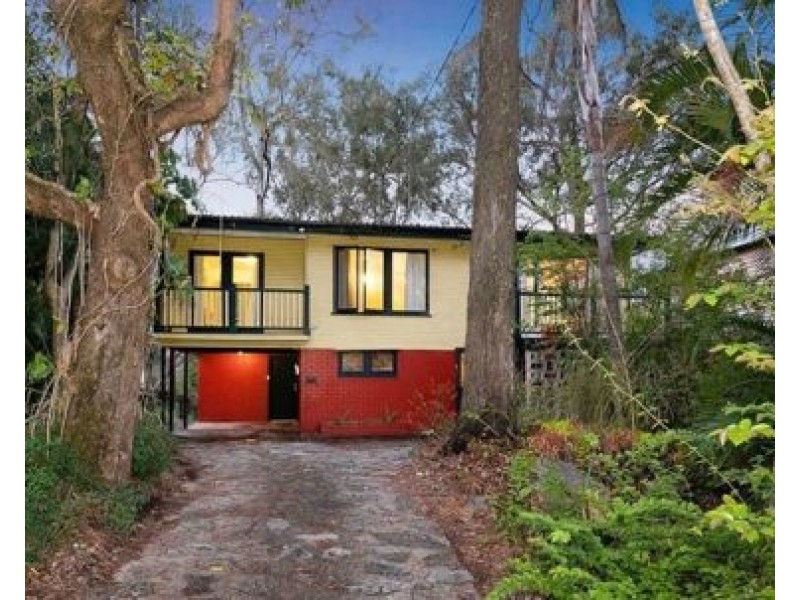 11 HAWICK STREET, Ashgrove QLD 4060