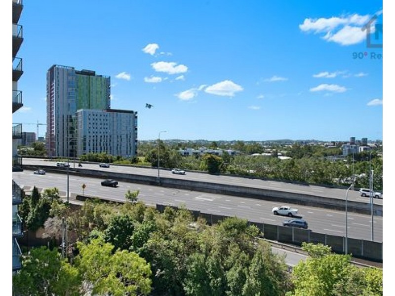 8E / 25-29 Regent Street, Woolloongabba QLD 4102