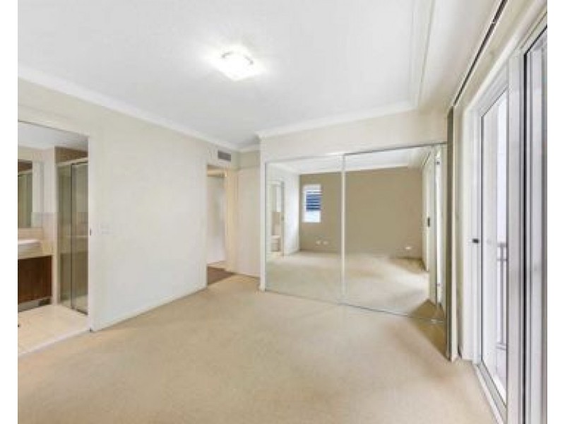 506/33 Clark St, Biggera Waters QLD 4216