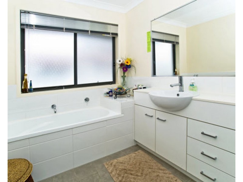 139 Gooding Drive, Merrimac QLD 4226